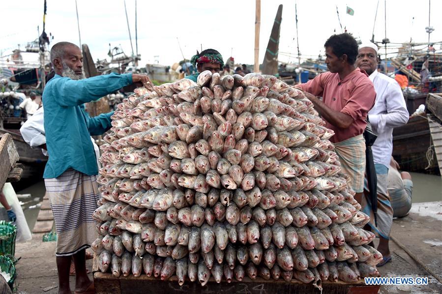 BANGLADESH-CHITTAGONG-FISH MARKET