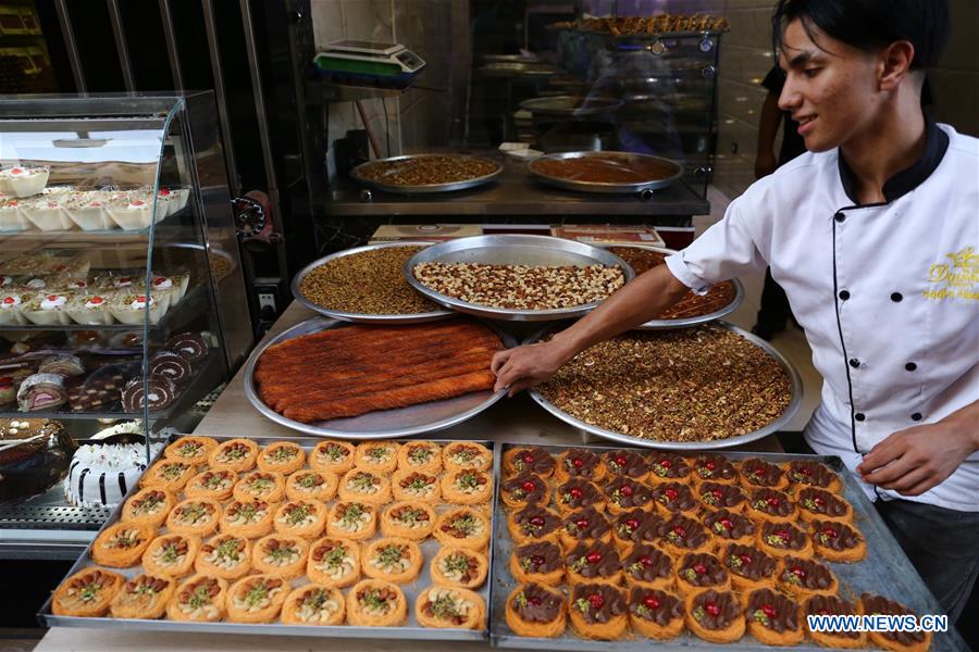 EGYPT-CAIRO-CAKE-KONAFA