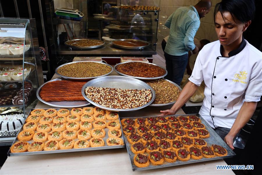 EGYPT-CAIRO-CAKE-KONAFA