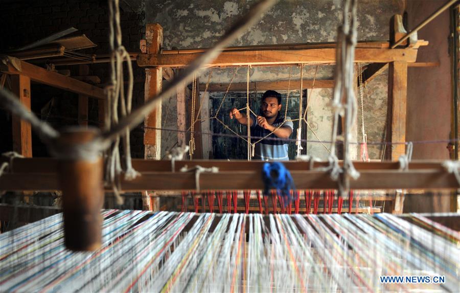 KASHMIR-JAMMU-HAND WEAVING