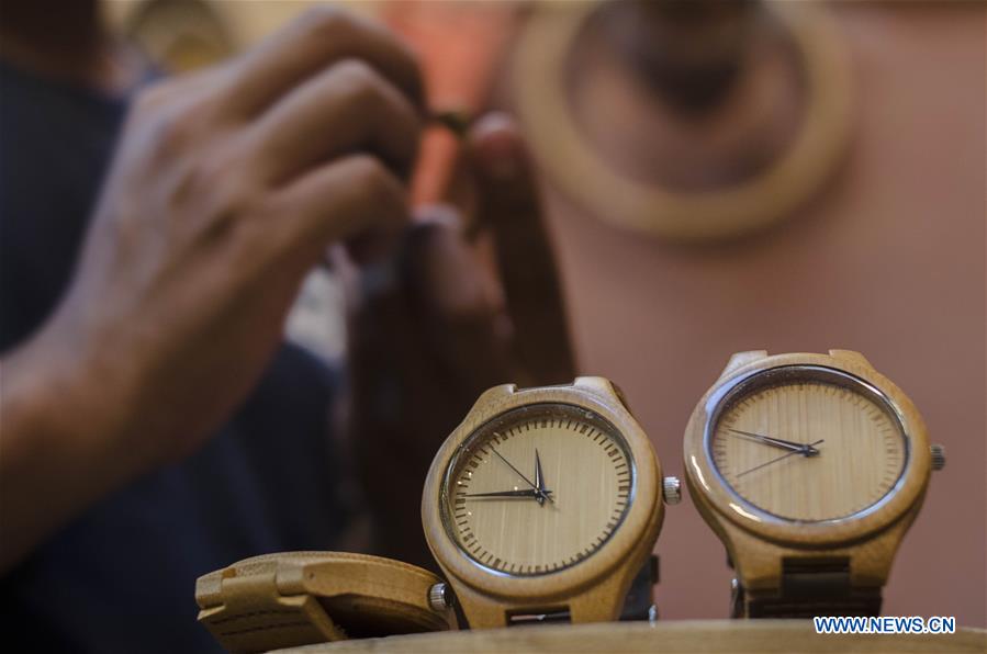 INDONESIA-BANDUNG-BAMBOO WATCH