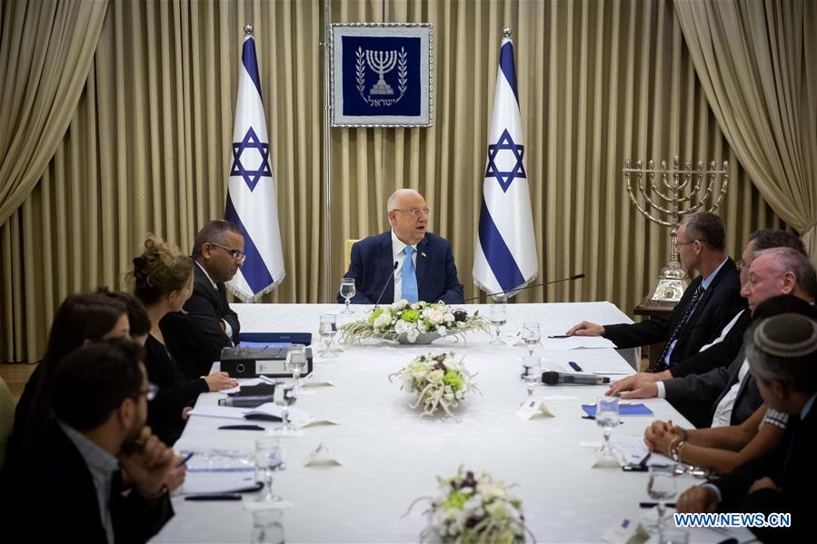 MIDEAST-JERUSALEM-ISRAEL-PRESIDENT-NEXT PM-TALKS