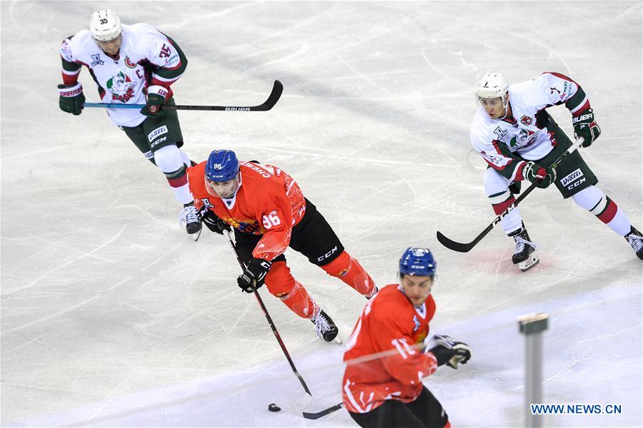 (SP)CHINA-JILIN-ICE HOCKEY-SILK ROAD SUPREME HOCKEY LEAGUE-TSEN TOU VS BARS