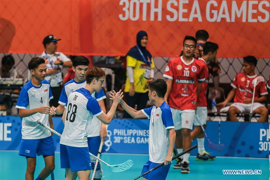 (SP)PHILIPPINES-QUEZON CITY-SEA GAMES-MEN'S FLOORBALL-SINGAPORE VS INDONESIA