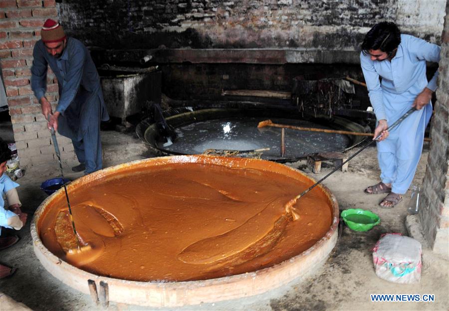 PAKISTAN-PESHAWAR-SUGAR BALL-FACTORY