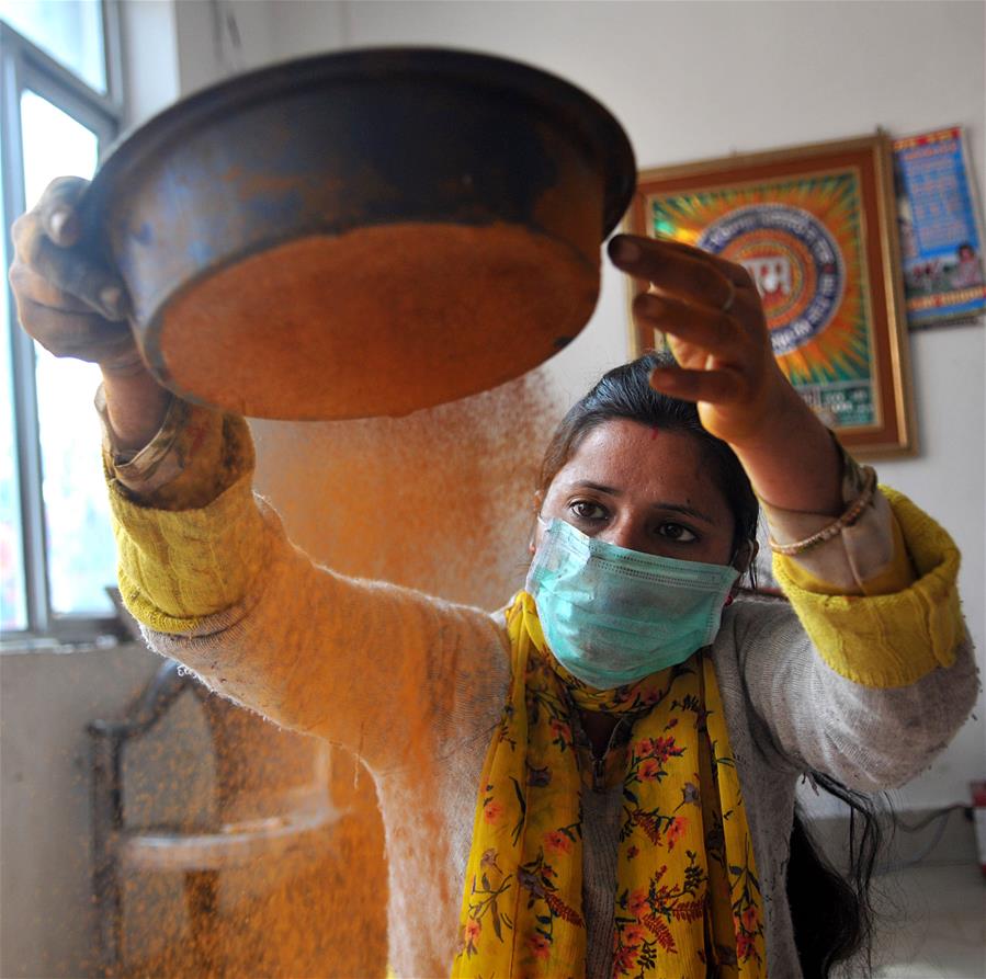 KASHMIR-JAMMU-INCENSE STICKS-MAKING