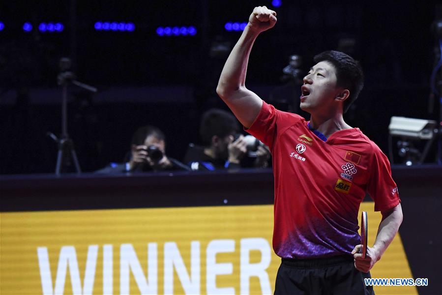 (SP)CHINA-ZHENGZHOU-TABLE TENNIS-ITTF WORLD TOUR GRAND FINALS-MEN'S SINGLES-QUARTERFINALS (CN)