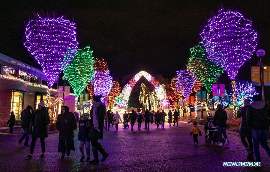 U.S.-CHICAGO-LINCOLN PARK ZOO-LIGHTS