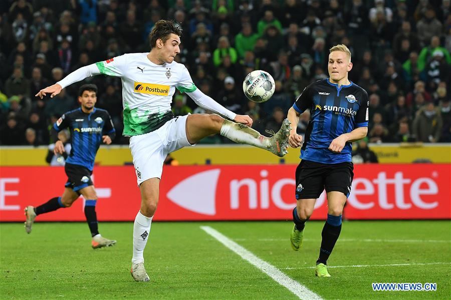 (SP)GERMANY-MONCHENGLADBACH-FOOTBALL-BUNDESLIGA-MONCHENGLADBACH VS PADERBORN