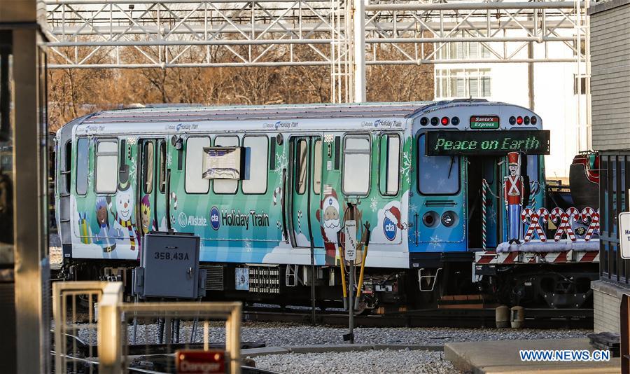 U.S.-CHICAGO-HOLIDAY TRAIN