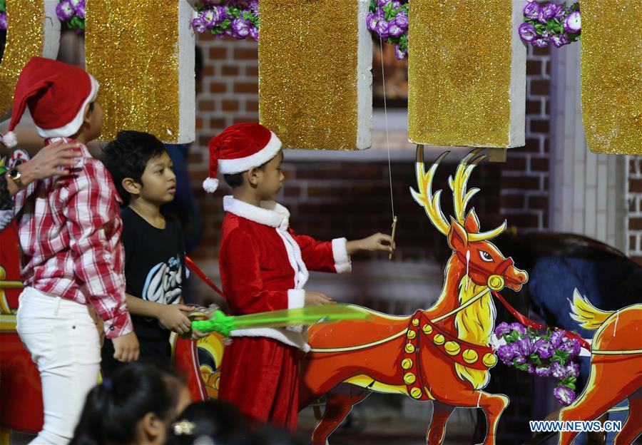 MYANMAR-YANGON-CHRISTMAS-CELEBRATION