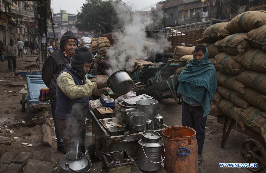 INDIA-NEW DELHI-COLD WAVE-DAILY LIFE