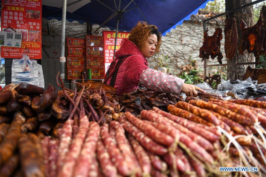 CHINA-SICHUAN-CHENGDU-DAILY LIFE-SAUSAGE (CN)