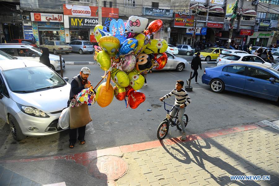 XINHUA PHOTOS OF THE DAY