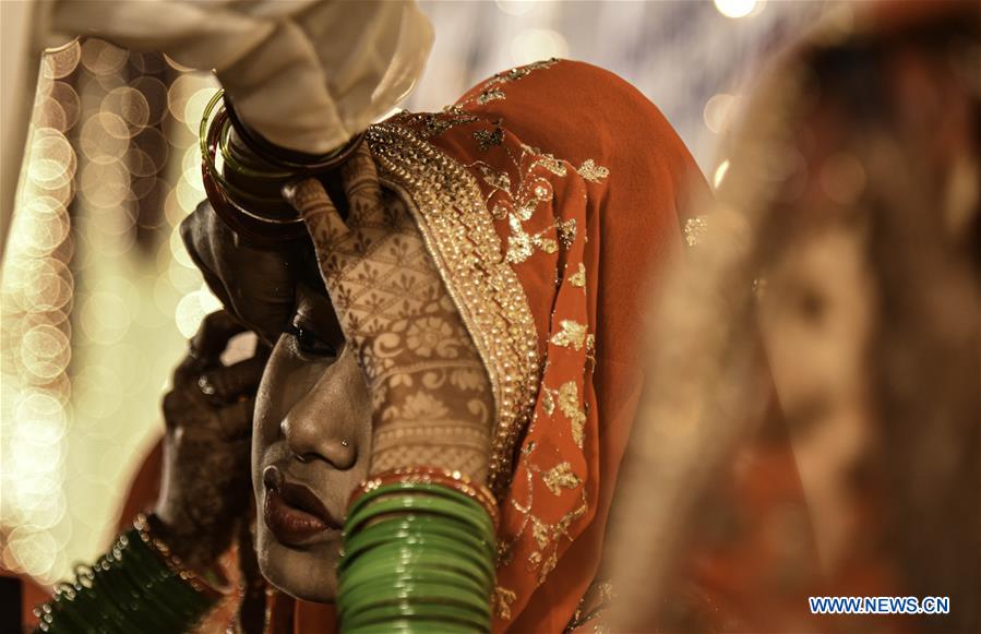 INDIA-MUMBAI-MASS WEDDING