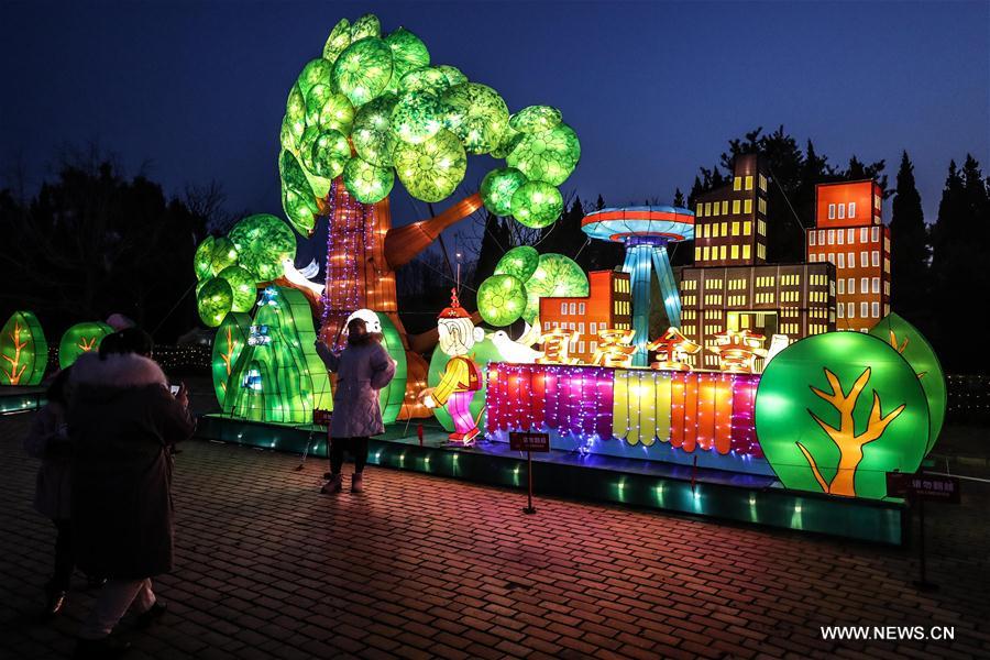 CHINA-LIAONING-DALIAN-LANTERN FESTIVAL (CN)