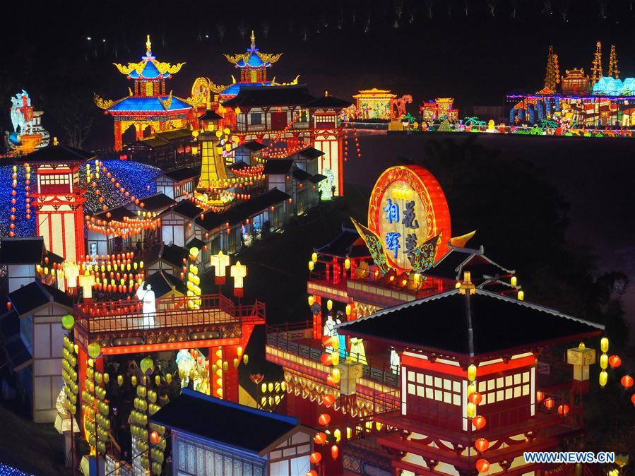 CHINA-SICHUAN-ZIGONG-LANTERN SHOW (CN)