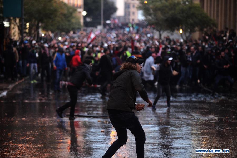 LEBANON-BEIRUT-PROTESTERS-RIOT POLICE-CLASHES