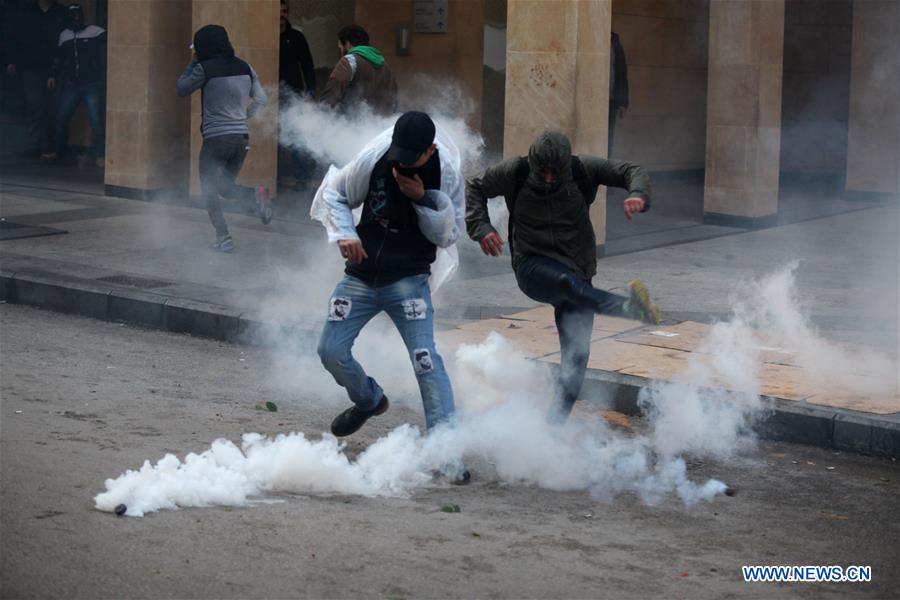 LEBANON-BEIRUT-PROTESTERS-RIOT POLICE-CLASHES