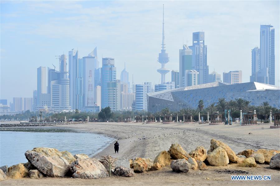 KUWAIT-KUWAIT CITY-BEACH SCENERY