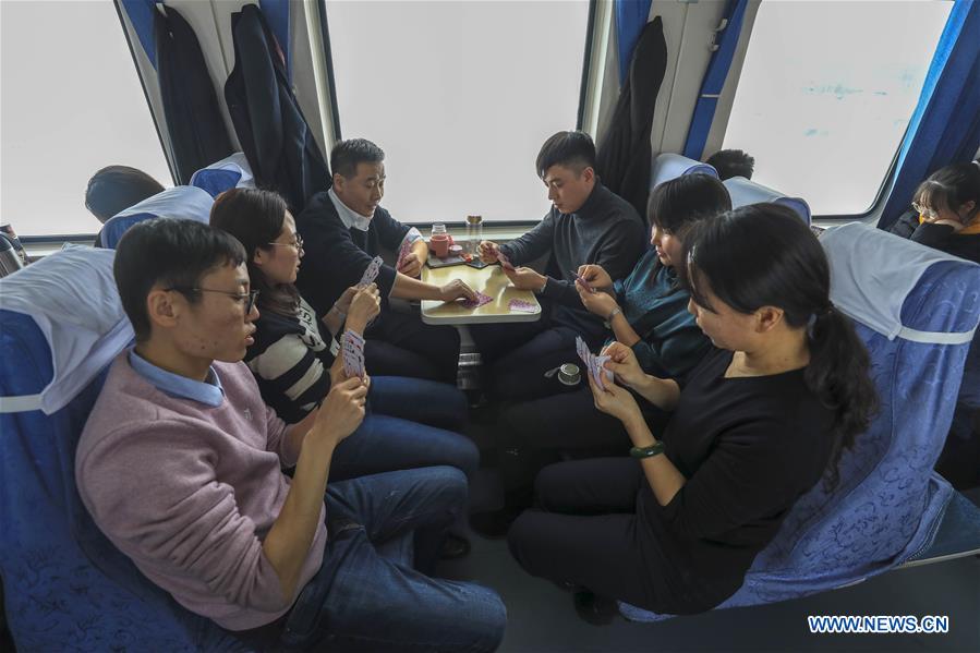 CHINA-XINJIANG-KARAMAY-TACHENG RAILWAY-SPRING FESTIVAL TRAVEL RUSH