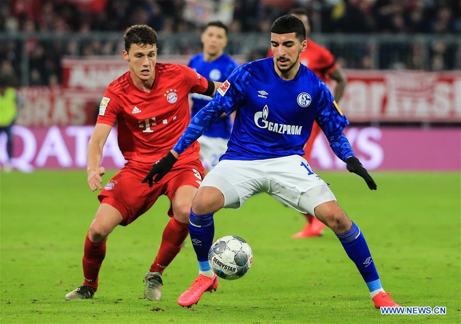 (SP)GERMANY-MUNICH-SOCCER-BUNDESLIGA-BAYERN MUNICH VS SCHALKE 04