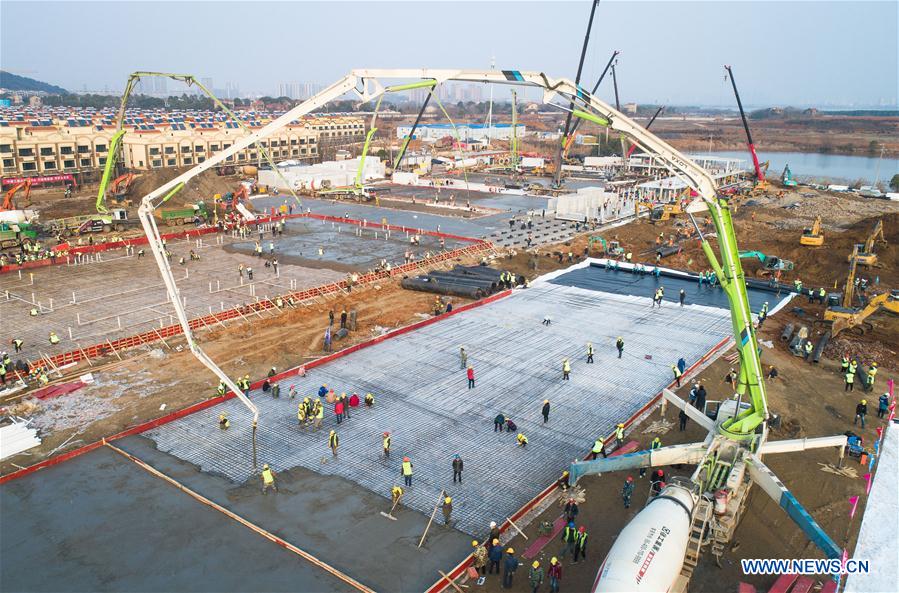 CHINA-WUHAN-CORONAVIRUS CONTROL-MAKESHIFT HOSPITAL-CONSTRUCTION (CN)