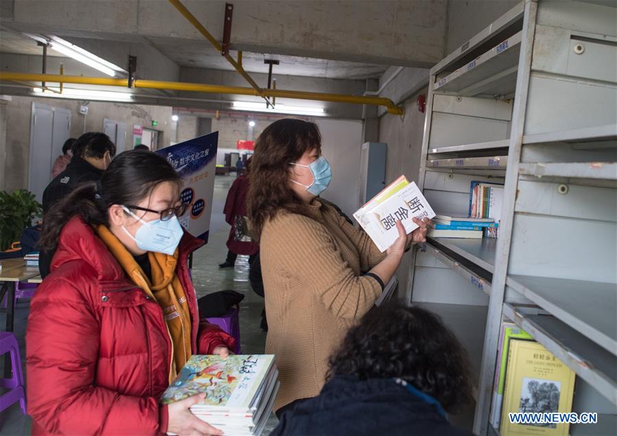 CHINA-WUHAN-MAKESHIFT HOSPITAL-READING CORNER(CN)