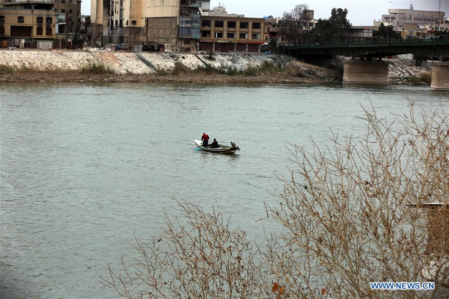 IRAQ-BAGHDAD-TIGRIS RIVER-DAILY LIFE