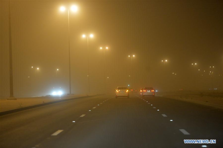 KUWAIT-KUWAIT CITY-SANDSTORM