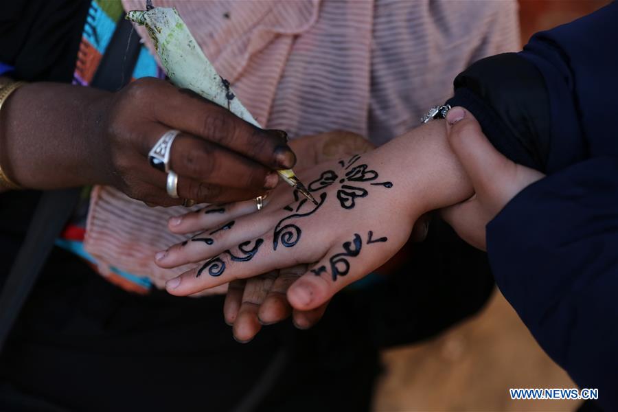 EGYPT-ASWAN-NUBIAN HENNA TATTOOS