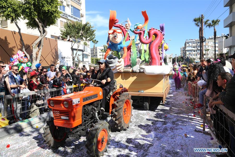 CYPRUS-LIMASSOL-CARNIVAL PARADE