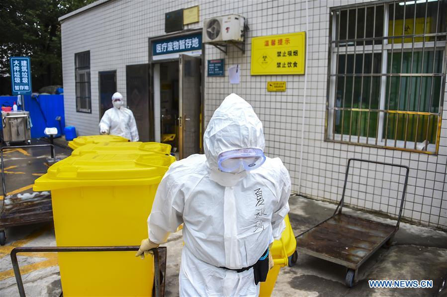 CHINA-HUBEI-XIAOGAN-SANITATION WORKERS IN HOSPITALS (CN)