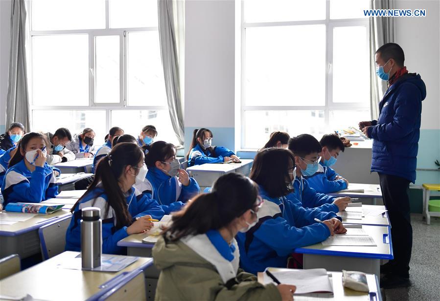 CHINA-QINGHAI-XINING-EDUCATION-SCHOOL-RESUMPTION (CN)