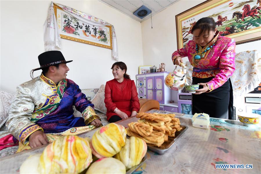 CHINA-GANSU-POVERTY ALLEVIATION-BREEDING-TOURISM-INDUSTRY (CN)