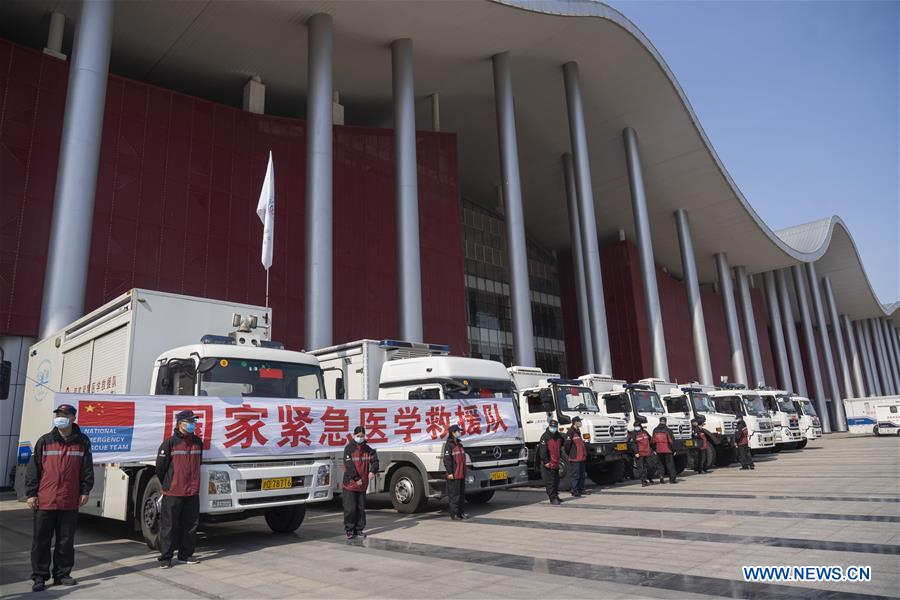 CHINA-WUHAN-COVID-19-MEDICS-DEPARTURE (CN)