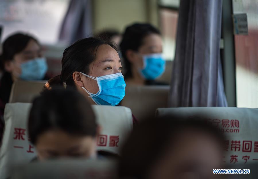 CHINA-WUHAN-COVID-19-MEDICS-DEPARTURE (CN)