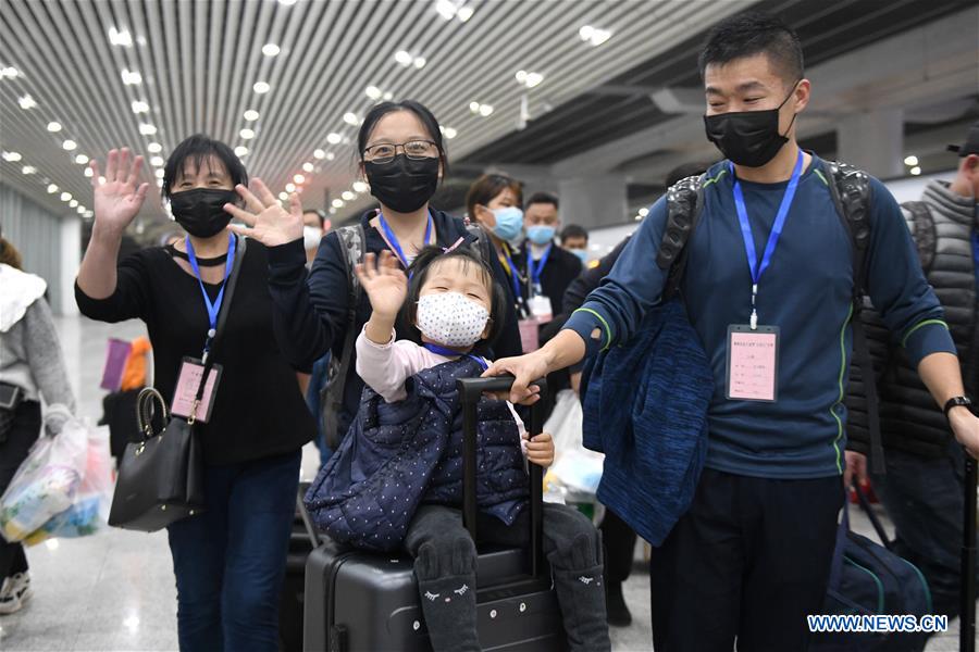 CHINA-GUANGZHOU-MIGRANT WORKERS FROM HUBEI-ARRIVAL (CN)