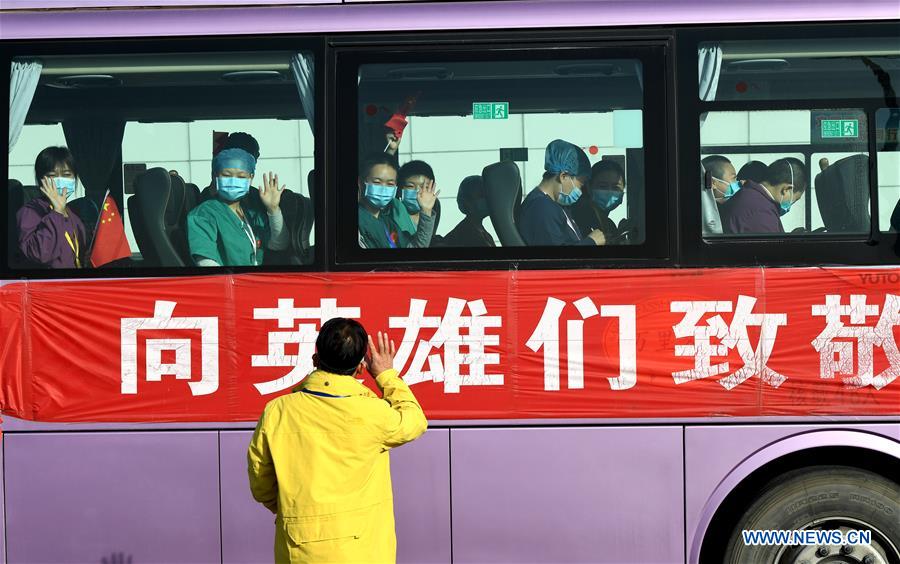 CHINA-HENAN-ZHENGZHOU-COVID-19-MEDICS-RETURN HOME-ARRIVAL (CN)