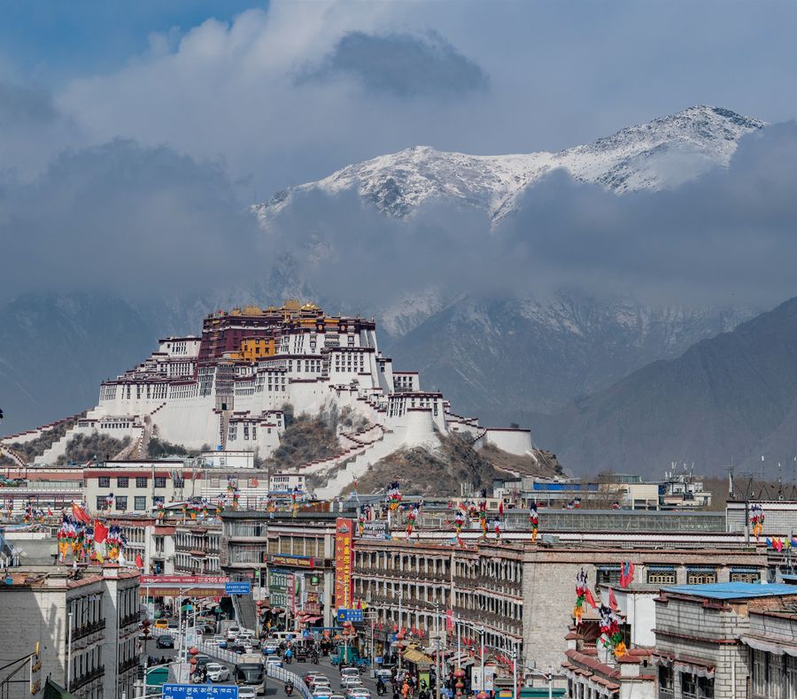 InTibet: Potala Palace after snowfall in Lhasa Xinhua English news cn