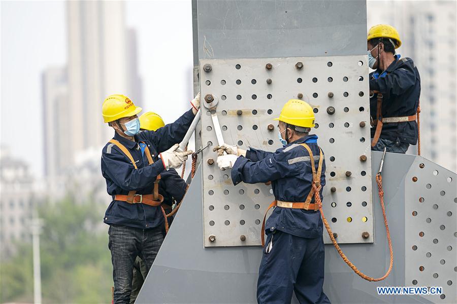 CHINA-HUBEI-WUHAN-BRIDGE-CONSTRUCTION-RESUMPTION (CN)