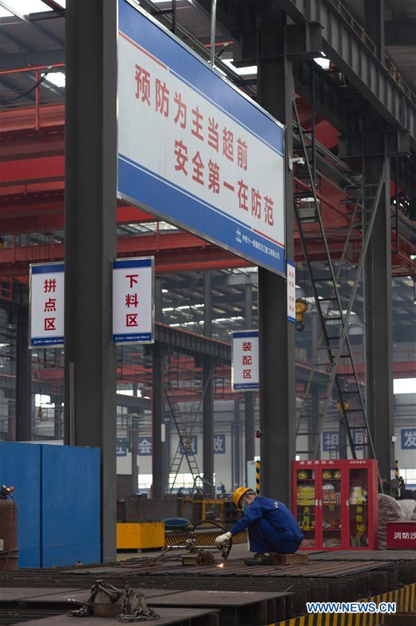 CHINA-HUBEI-XIANGYANG-HEAVY INDUSTRY-RESUMPTION (CN)