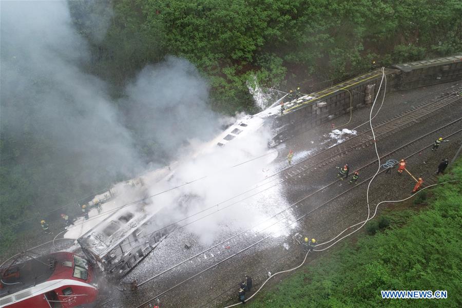 CHINA-HUNAN-CHENZHOU-DERAILED TRAIN (CN)