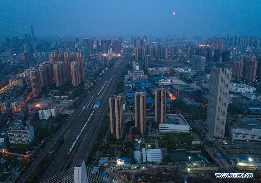 CHINA-HUBEI-WUHAN-HIGH-SPEED TRAIN-PREPARATION (CN)