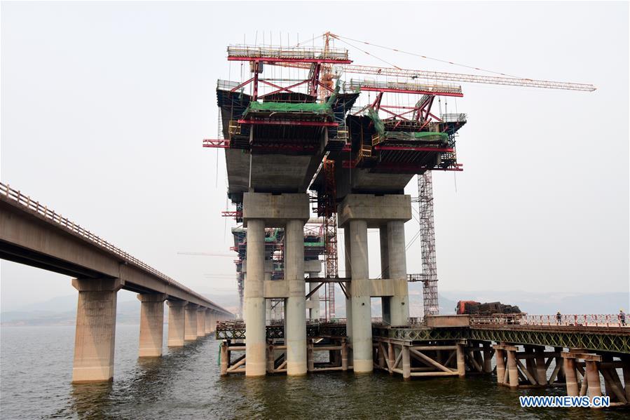 CHINA-HENAN-YELLOW RIVER-BRIDGE-CONSTRUCTION (CN)