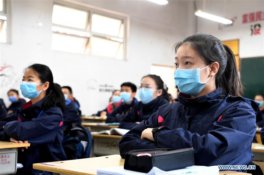 CHINA-HENAN-MIDDLE SCHOOL-STUDENT-RETURN TO SCHOOL (CN)