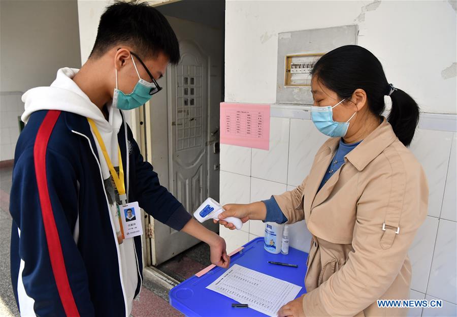 CHINA-HENAN-MIDDLE SCHOOL-STUDENT-RETURN TO SCHOOL (CN)