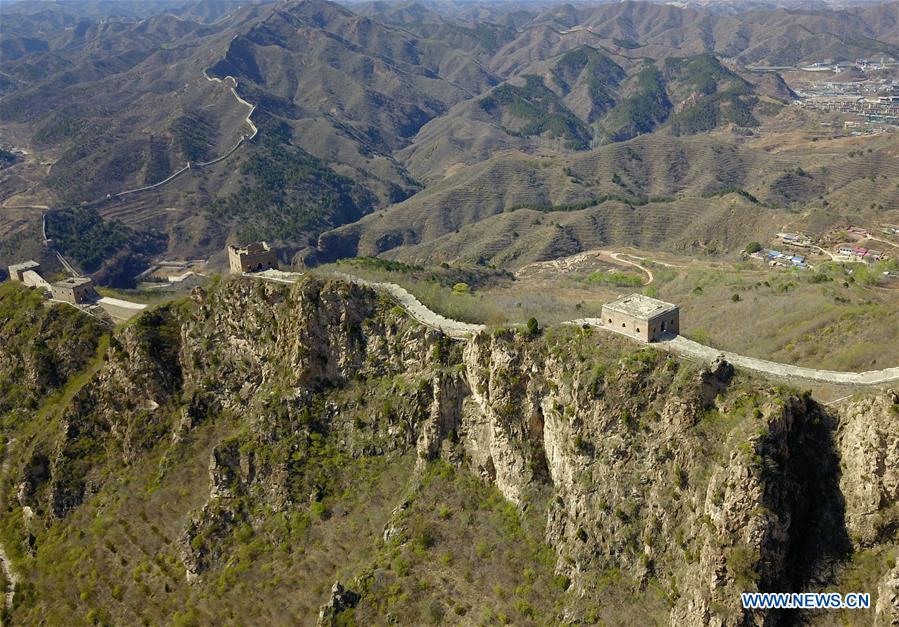 CHINA-BEIJING-GREAT WALL-SPRING SCENERY (CN)