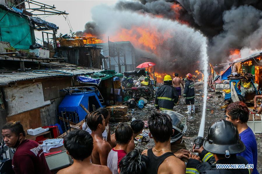 PHILIPPINES-MANILA-SLUM-FIRE