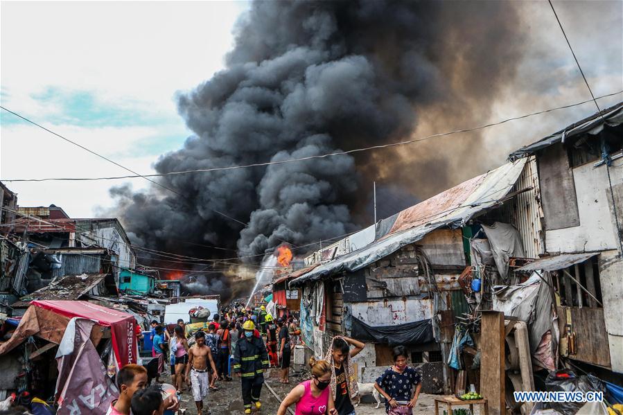 PHILIPPINES-MANILA-SLUM-FIRE